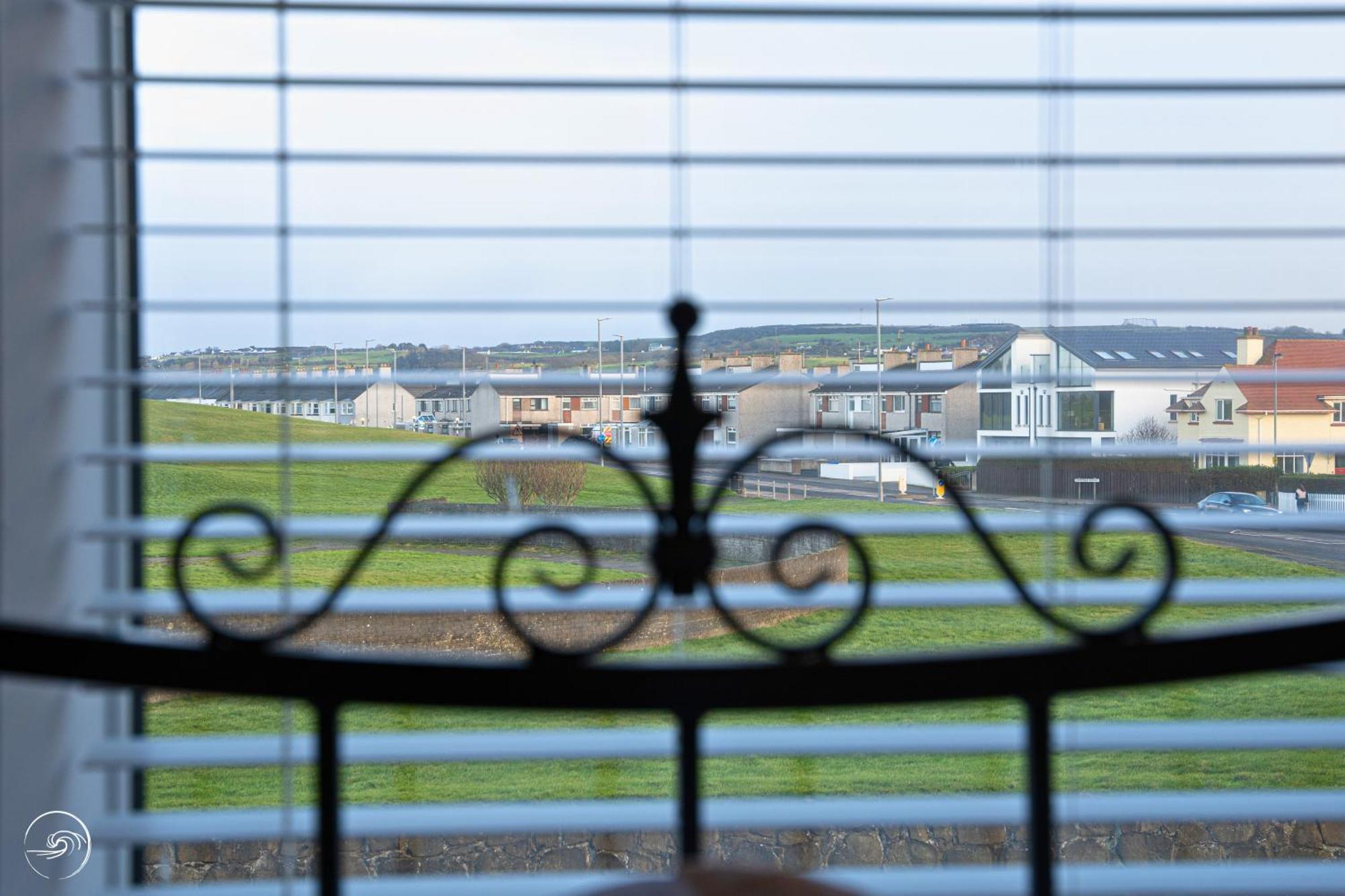 3 West Beach - Portrush By The Sea Exterior photo